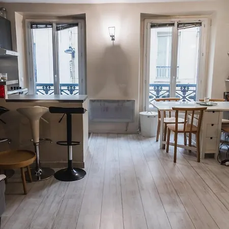 Superb Bright Apt Near Grands Boulevards